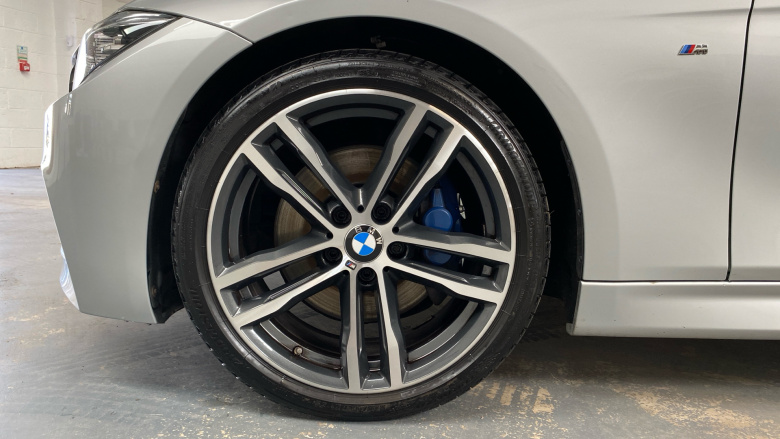 BMW 3 Series 320i M Sport Shadow Edition 5dr Step Auto Petrol Estate